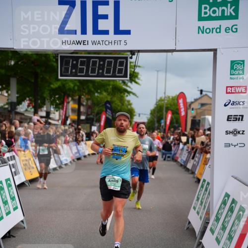 20.09.2026 - PSD Bank Halbmarathon LAZAROV Photography http://msf.ph/oto/10511935 20.09.2026 11:50:07 Ziel 1048, 1241, 1774, 2890, 3382, 4498, 4605 meine-sportfotos.de