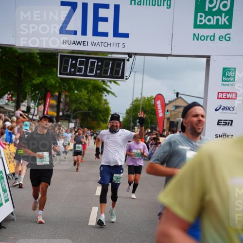 20.09.2026 - PSD Bank Halbmarathon LAZAROV Photography http://msf.ph/oto/10511950 20.09.2026 11:50:10 Ziel 1048, 1236, 1241, 1604, 1774, 2890, 3382, 4498, 4605 meine-sportfotos.de