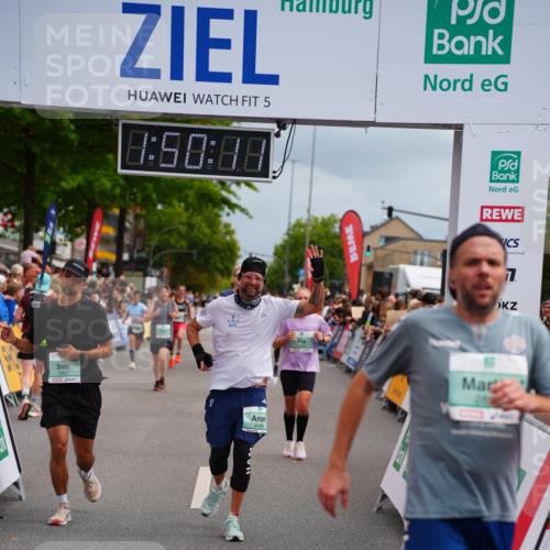 20.09.2026 - PSD Bank Halbmarathon LAZAROV Photography http://msf.ph/oto/10511966 20.09.2026 11:50:11 Ziel 1048, 1236, 1241, 1604, 1774, 2890, 3382, 4498, 4605 meine-sportfotos.de