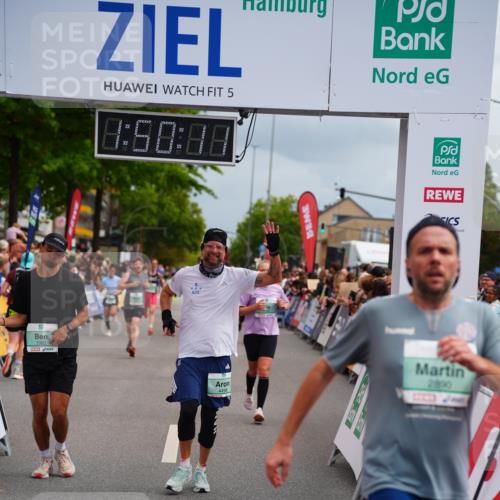 20.09.2026 - PSD Bank Halbmarathon LAZAROV Photography http://msf.ph/oto/10511974 20.09.2026 11:50:11 Ziel 1048, 1236, 1241, 1604, 1774, 2890, 3382, 4498, 4605 meine-sportfotos.de