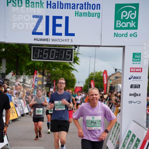 20.09.2026 - PSD Bank Halbmarathon LAZAROV Photography http://msf.ph/oto/10512060 20.09.2026 11:50:14 Ziel 1236, 1537, 1602, 1604, 1774, 1814, 1983, 2890, 3382, 4104, 4498 meine-sportfotos.de