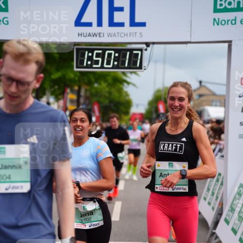 20.09.2026 - PSD Bank Halbmarathon LAZAROV Photography http://msf.ph/oto/10512136 20.09.2026 11:50:17 Ziel 1236, 1309, 1537, 1602, 1604, 1814, 1983, 2371, 2890, 3083, 3382, 4104, 4498 meine-sportfotos.de