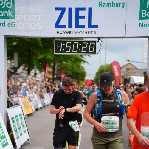 20.09.2026 - PSD Bank Halbmarathon LAZAROV Photography http://msf.ph/oto/10512189 20.09.2026 11:50:20 Ziel 1236, 1309, 1537, 1602, 1604, 1814, 1983, 2371, 3083, 3513, 3576, 4104 meine-sportfotos.de