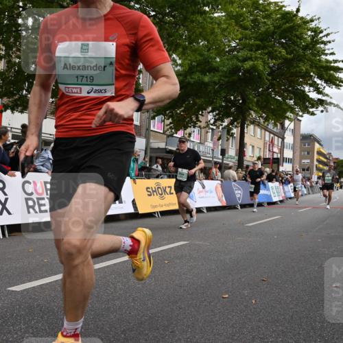 20.09.2026 - PSD Bank Halbmarathon J. Mangold http://msf.ph/oto/10512199 20.09.2026 11:39:26 Ziel 1103, 1656, 1662, 1719, 2649, 2782, 3919, 4022, 4436 meine-sportfotos.de
