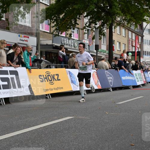 20.09.2026 - PSD Bank Halbmarathon J. Mangold http://msf.ph/oto/10512202 20.09.2026 11:39:33 Ziel 1656, 1662, 2782, 3919 meine-sportfotos.de