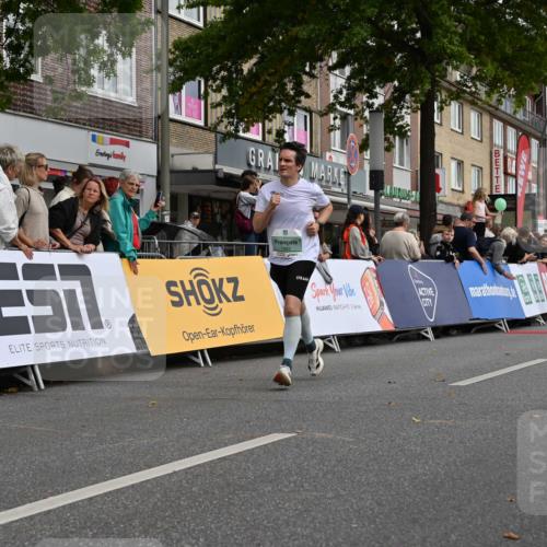 20.09.2026 - PSD Bank Halbmarathon J. Mangold http://msf.ph/oto/10512205 20.09.2026 11:39:33 Ziel 1656, 1662, 2782, 3919 meine-sportfotos.de