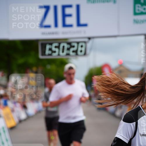 20.09.2026 - PSD Bank Halbmarathon LAZAROV Photography http://msf.ph/oto/10512311 20.09.2026 11:50:27 Ziel 1309, 1902, 2258, 2371, 2627, 3083, 3513, 3576, 3961, 4660 meine-sportfotos.de