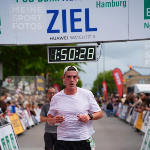20.09.2026 - PSD Bank Halbmarathon LAZAROV Photography http://msf.ph/oto/10512323 20.09.2026 11:50:28 Ziel 1309, 1902, 2258, 2371, 2627, 3513, 3576, 3961, 4660 meine-sportfotos.de