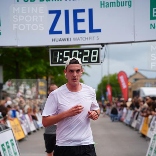20.09.2026 - PSD Bank Halbmarathon LAZAROV Photography http://msf.ph/oto/10512337 20.09.2026 11:50:28 Ziel 1309, 1902, 2258, 2371, 2627, 3513, 3576, 3961, 4660 meine-sportfotos.de