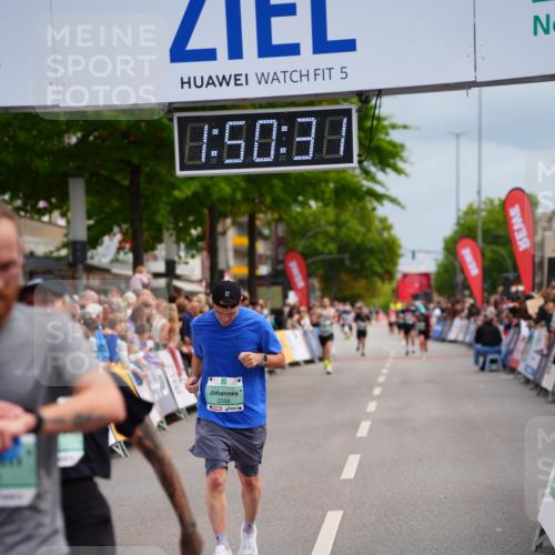 20.09.2026 - PSD Bank Halbmarathon LAZAROV Photography http://msf.ph/oto/10512369 20.09.2026 11:50:30 Ziel 1902, 2258, 2627, 3513, 3576, 3961, 4660 meine-sportfotos.de