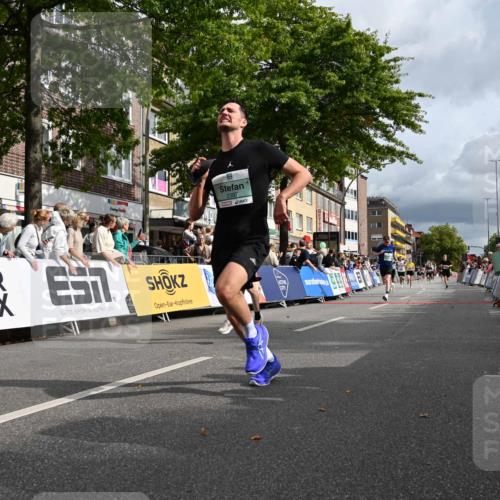 20.09.2026 - PSD Bank Halbmarathon J. Mangold http://msf.ph/oto/10512399 20.09.2026 11:39:54 Ziel 2387, 3596, 3605, 4198, 4293, 4313, 4506, 4697 meine-sportfotos.de