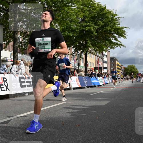 20.09.2026 - PSD Bank Halbmarathon J. Mangold http://msf.ph/oto/10512402 20.09.2026 11:39:54 Ziel 2387, 3596, 3605, 4198, 4293, 4313, 4506, 4697 meine-sportfotos.de