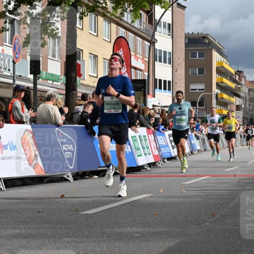 20.09.2026 - PSD Bank Halbmarathon J. Mangold http://msf.ph/oto/10512408 20.09.2026 11:39:56 Ziel 2387, 3596, 3605, 4198, 4293, 4313, 4506, 4697 meine-sportfotos.de