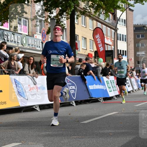 20.09.2026 - PSD Bank Halbmarathon J. Mangold http://msf.ph/oto/10512424 20.09.2026 11:39:57 Ziel 2387, 3125, 3596, 3605, 4198, 4293, 4313, 4506, 4697 meine-sportfotos.de