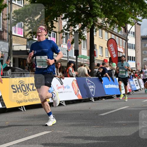 20.09.2026 - PSD Bank Halbmarathon J. Mangold http://msf.ph/oto/10512435 20.09.2026 11:39:57 Ziel 2387, 3125, 3596, 3605, 4198, 4293, 4313, 4506, 4697 meine-sportfotos.de