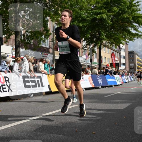 20.09.2026 - PSD Bank Halbmarathon J. Mangold http://msf.ph/oto/10512540 20.09.2026 11:40:01 Ziel 1466, 3125, 3605, 3769, 3888, 4198, 4313, 4506, 4672, 4697, 4706 meine-sportfotos.de