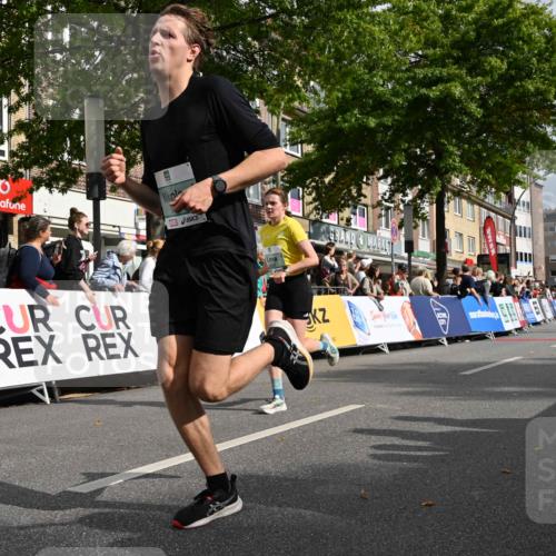 20.09.2026 - PSD Bank Halbmarathon J. Mangold http://msf.ph/oto/10512546 20.09.2026 11:40:02 Ziel 1466, 3125, 3605, 3769, 3888, 4198, 4313, 4506, 4672, 4697, 4706 meine-sportfotos.de