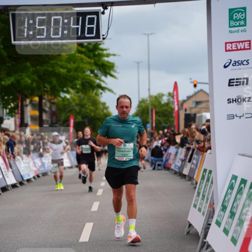 20.09.2026 - PSD Bank Halbmarathon LAZAROV Photography http://msf.ph/oto/10512627 20.09.2026 11:50:47 Ziel 1763, 2273, 2304, 2745, 3356 meine-sportfotos.de