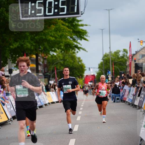 20.09.2026 - PSD Bank Halbmarathon LAZAROV Photography http://msf.ph/oto/10512686 20.09.2026 11:50:50 Ziel 1763, 2304, 3323, 3356, 3858, 4535 meine-sportfotos.de