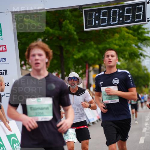 20.09.2026 - PSD Bank Halbmarathon LAZAROV Photography http://msf.ph/oto/10512726 20.09.2026 11:50:53 Ziel 1763, 3323, 3356, 3858, 4535 meine-sportfotos.de