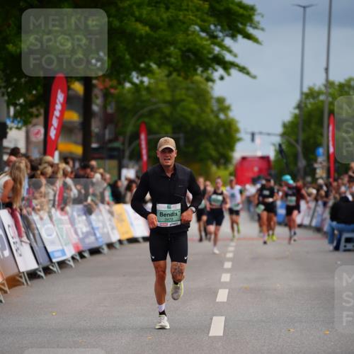 20.09.2026 - PSD Bank Halbmarathon LAZAROV Photography http://msf.ph/oto/10512773 20.09.2026 11:50:56 Ziel 1763, 3323, 3356, 3473, 3858, 4535 meine-sportfotos.de
