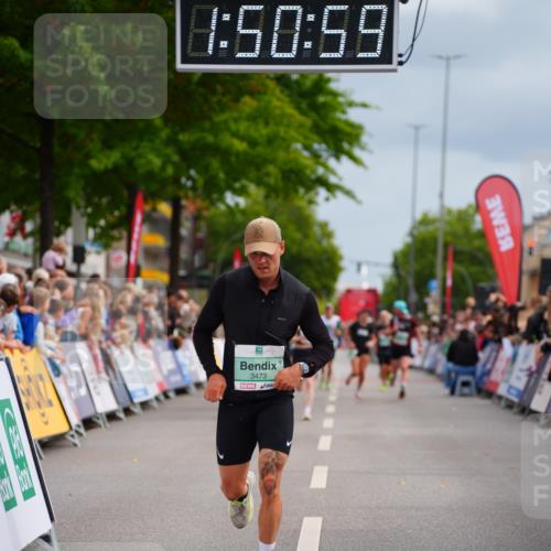 20.09.2026 - PSD Bank Halbmarathon LAZAROV Photography http://msf.ph/oto/10512849 20.09.2026 11:50:59 Ziel 3323, 3356, 3473, 3858, 4535 meine-sportfotos.de