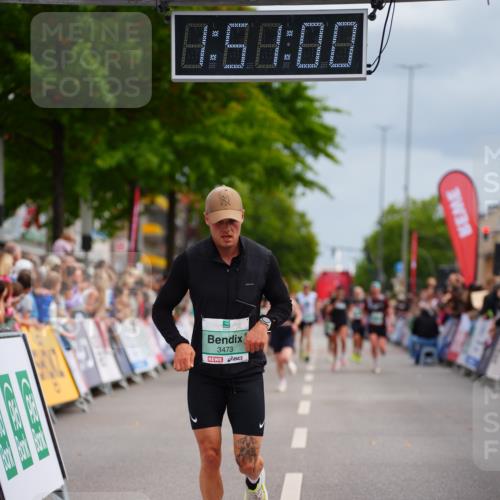 20.09.2026 - PSD Bank Halbmarathon LAZAROV Photography http://msf.ph/oto/10512857 20.09.2026 11:50:59 Ziel 3323, 3356, 3473, 3858, 4535 meine-sportfotos.de