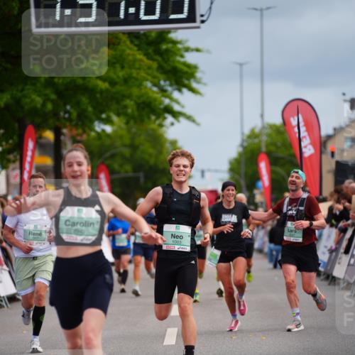 20.09.2026 - PSD Bank Halbmarathon LAZAROV Photography http://msf.ph/oto/10512958 20.09.2026 11:51:04 Ziel 1003, 2249, 2942, 2957, 3473, 4101 meine-sportfotos.de