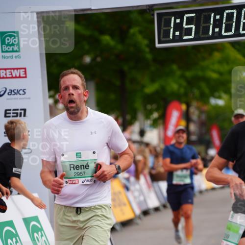 20.09.2026 - PSD Bank Halbmarathon LAZAROV Photography http://msf.ph/oto/10513045 20.09.2026 11:51:08 Ziel 1003, 1459, 2249, 2942, 2957, 3473, 3917, 4101, 4314, 4772 meine-sportfotos.de