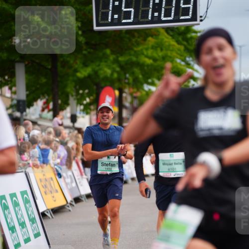 20.09.2026 - PSD Bank Halbmarathon LAZAROV Photography http://msf.ph/oto/10513067 20.09.2026 11:51:08 Ziel 1003, 1459, 2249, 2942, 2957, 3473, 3917, 4101, 4314, 4772 meine-sportfotos.de