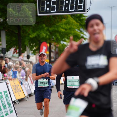 20.09.2026 - PSD Bank Halbmarathon LAZAROV Photography http://msf.ph/oto/10513076 20.09.2026 11:51:08 Ziel 1003, 1459, 2249, 2942, 2957, 3473, 3917, 4101, 4314, 4772 meine-sportfotos.de