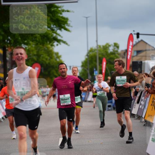 20.09.2026 - PSD Bank Halbmarathon LAZAROV Photography http://msf.ph/oto/10513224 20.09.2026 11:51:21 Ziel 1006, 1625, 2949, 3972, 3997, 4231, 4594, 4595 meine-sportfotos.de