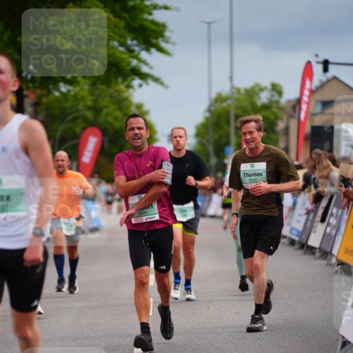 20.09.2026 - PSD Bank Halbmarathon LAZAROV Photography http://msf.ph/oto/10513254 20.09.2026 11:51:22 Ziel 1006, 2949, 3972, 3997, 4231, 4594, 4595 meine-sportfotos.de