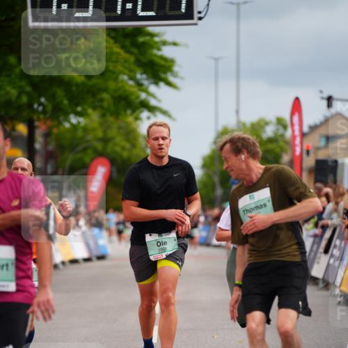 20.09.2026 - PSD Bank Halbmarathon LAZAROV Photography http://msf.ph/oto/10513292 20.09.2026 11:51:24 Ziel 1006, 2949, 3972, 3997, 4231, 4594, 4595 meine-sportfotos.de