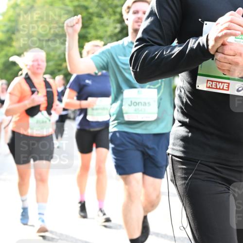 20.09.2026 - PSD Bank Halbmarathon Dr. Thomas Lammeyer http://msf.ph/oto/10513347 20.09.2026 11:08:25 Laufen 4543 meine-sportfotos.de