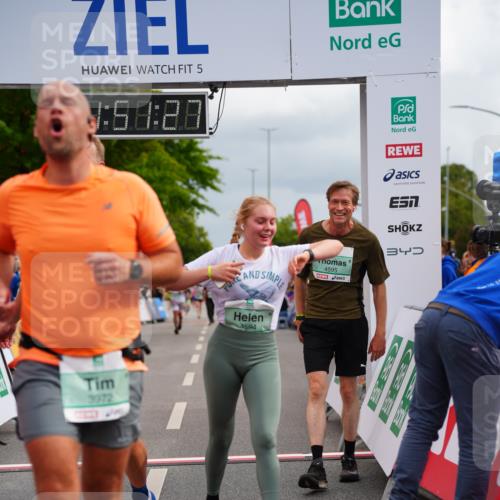20.09.2026 - PSD Bank Halbmarathon LAZAROV Photography http://msf.ph/oto/10513362 20.09.2026 11:51:26 Ziel 1006, 2949, 3972, 3997, 4231, 4594, 4595 meine-sportfotos.de