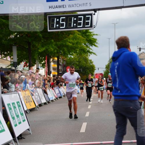 20.09.2026 - PSD Bank Halbmarathon LAZAROV Photography http://msf.ph/oto/10513432 20.09.2026 11:51:33 Ziel 1006, 2458, 3866, 3972, 4594 meine-sportfotos.de