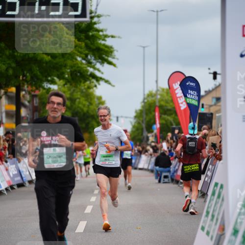 20.09.2026 - PSD Bank Halbmarathon LAZAROV Photography http://msf.ph/oto/10513548 20.09.2026 11:51:39 Ziel 2458, 2814, 3866, 4102, 4618 meine-sportfotos.de