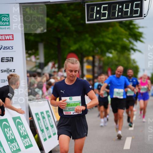 20.09.2026 - PSD Bank Halbmarathon LAZAROV Photography http://msf.ph/oto/10513623 20.09.2026 11:51:44 Ziel 1169, 2463, 2685, 2814, 3866, 4031, 4102, 4618 meine-sportfotos.de