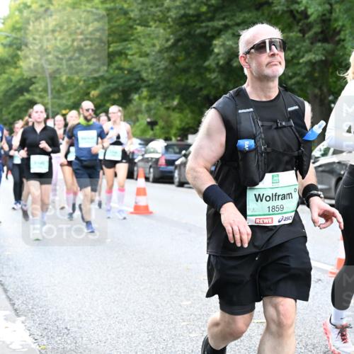 20.09.2026 - PSD Bank Halbmarathon Dr. Thomas Lammeyer http://msf.ph/oto/10513642 20.09.2026 11:08:39 Laufen 1859, 1375 meine-sportfotos.de