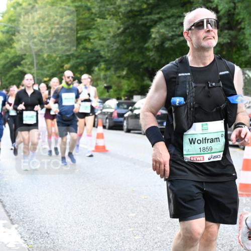 20.09.2026 - PSD Bank Halbmarathon Dr. Thomas Lammeyer http://msf.ph/oto/10513647 20.09.2026 11:08:39 Laufen 1859, 1375 meine-sportfotos.de