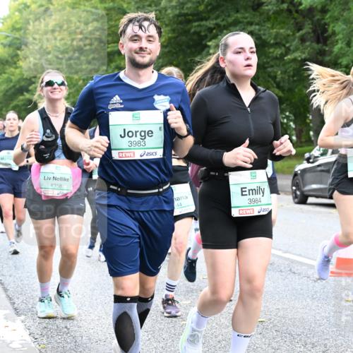 20.09.2026 - PSD Bank Halbmarathon Dr. Thomas Lammeyer http://msf.ph/oto/10513765 20.09.2026 11:08:43 Laufen 4358, 3983, 044, 3984, 1882 meine-sportfotos.de