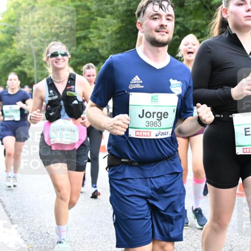 20.09.2026 - PSD Bank Halbmarathon Dr. Thomas Lammeyer http://msf.ph/oto/10513780 20.09.2026 11:08:44 Laufen 4358, 3983, 3984 meine-sportfotos.de