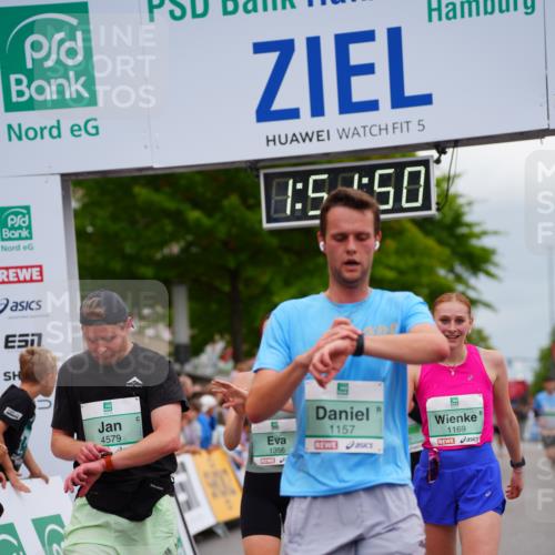 20.09.2026 - PSD Bank Halbmarathon LAZAROV Photography http://msf.ph/oto/10513831 20.09.2026 11:51:50 Ziel 1157, 1169, 1356, 2463, 2503, 2685, 3074, 4031, 4102, 4579, 4737 meine-sportfotos.de