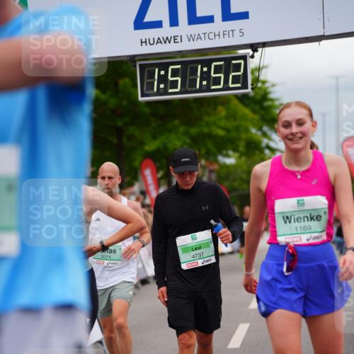 20.09.2026 - PSD Bank Halbmarathon LAZAROV Photography http://msf.ph/oto/10513862 20.09.2026 11:51:52 Ziel 1157, 1169, 1356, 1729, 2463, 2503, 2685, 3074, 4031, 4579, 4737 meine-sportfotos.de