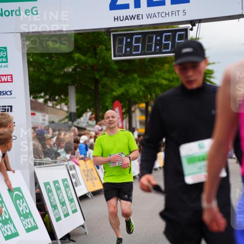 20.09.2026 - PSD Bank Halbmarathon LAZAROV Photography http://msf.ph/oto/10513909 20.09.2026 11:51:54 Ziel 1157, 1169, 1356, 1729, 2463, 2503, 2685, 2850, 3074, 4031, 4579, 4737 meine-sportfotos.de