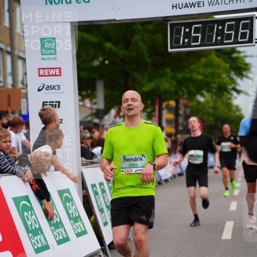 20.09.2026 - PSD Bank Halbmarathon LAZAROV Photography http://msf.ph/oto/10513926 20.09.2026 11:51:55 Ziel 1157, 1169, 1356, 1729, 2463, 2503, 2850, 3074, 4031, 4579, 4737 meine-sportfotos.de