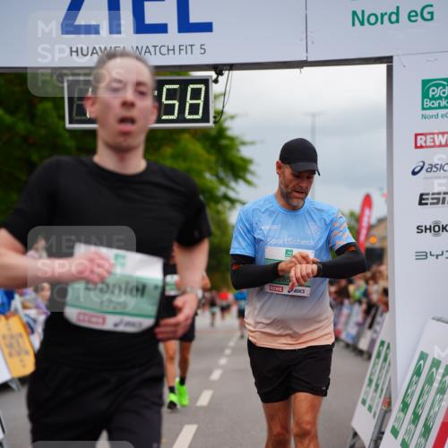 20.09.2026 - PSD Bank Halbmarathon LAZAROV Photography http://msf.ph/oto/10513974 20.09.2026 11:51:58 Ziel 1729, 2503, 2850, 3074, 3327, 4737 meine-sportfotos.de