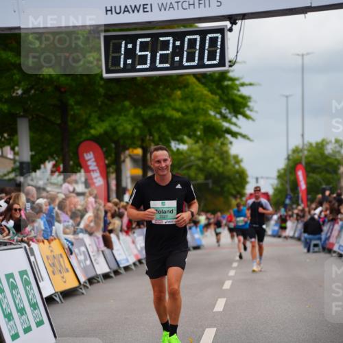 20.09.2026 - PSD Bank Halbmarathon LAZAROV Photography http://msf.ph/oto/10513998 20.09.2026 11:52:00 Ziel 1729, 2503, 2850, 3074, 3327 meine-sportfotos.de