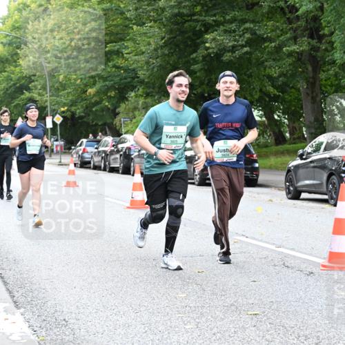 20.09.2026 - PSD Bank Halbmarathon Dr. Thomas Lammeyer http://msf.ph/oto/10514011 20.09.2026 11:08:51 Laufen 3825, 3824 meine-sportfotos.de